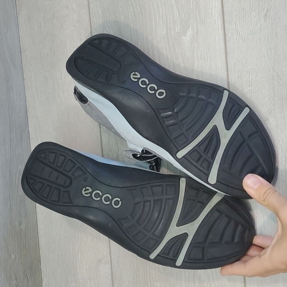 Ecco Womens Powered Outdoor Comfort Hook&loop Clogs Shoes sz 39 US 8-8.5 - Picture 9 of 11